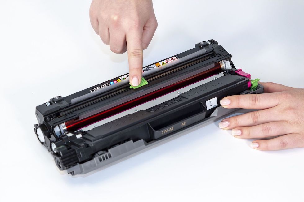 Schieber zur Reinigung des Koronadrahts einer Trommeleinheit eines Laserdruckers